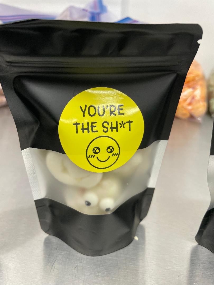 1045139-Freeze Dried Poop Gag Gift(3)