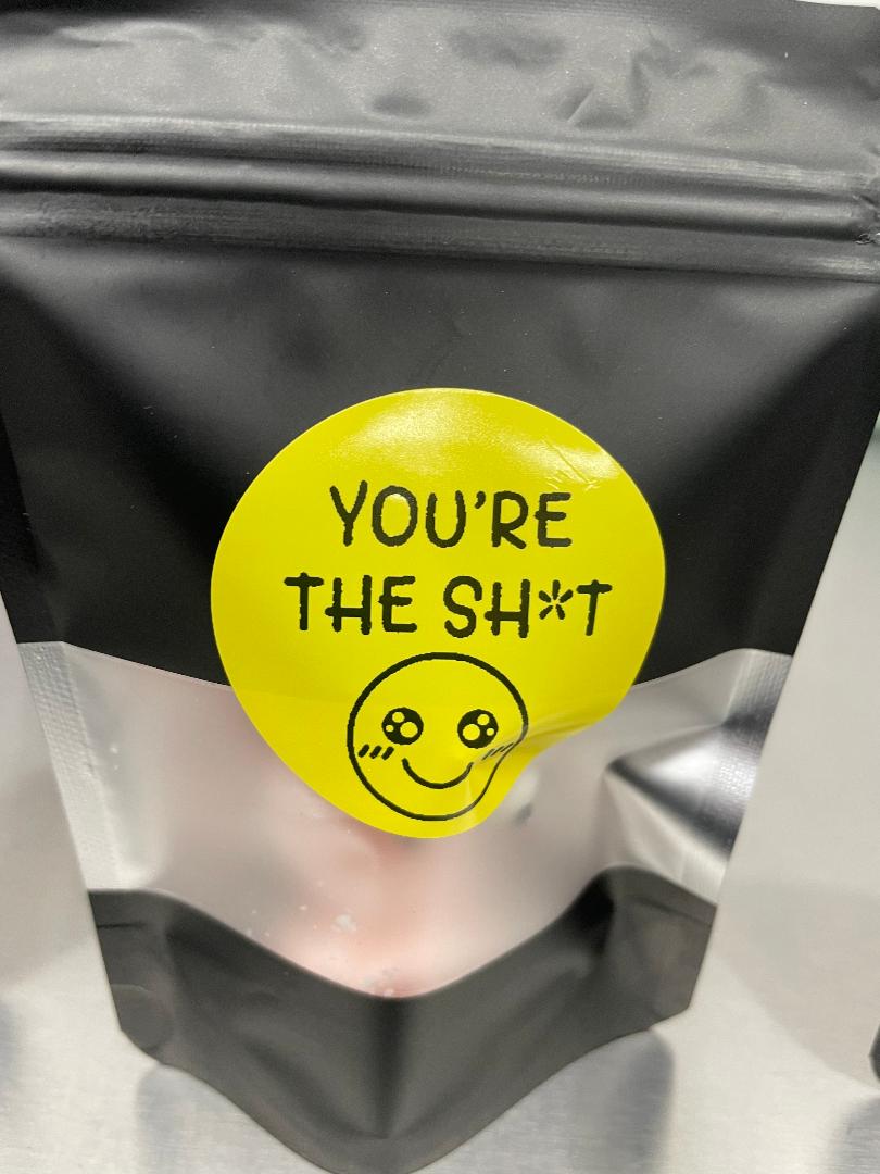1045139-Freeze Dried Poop Gag Gift(3)