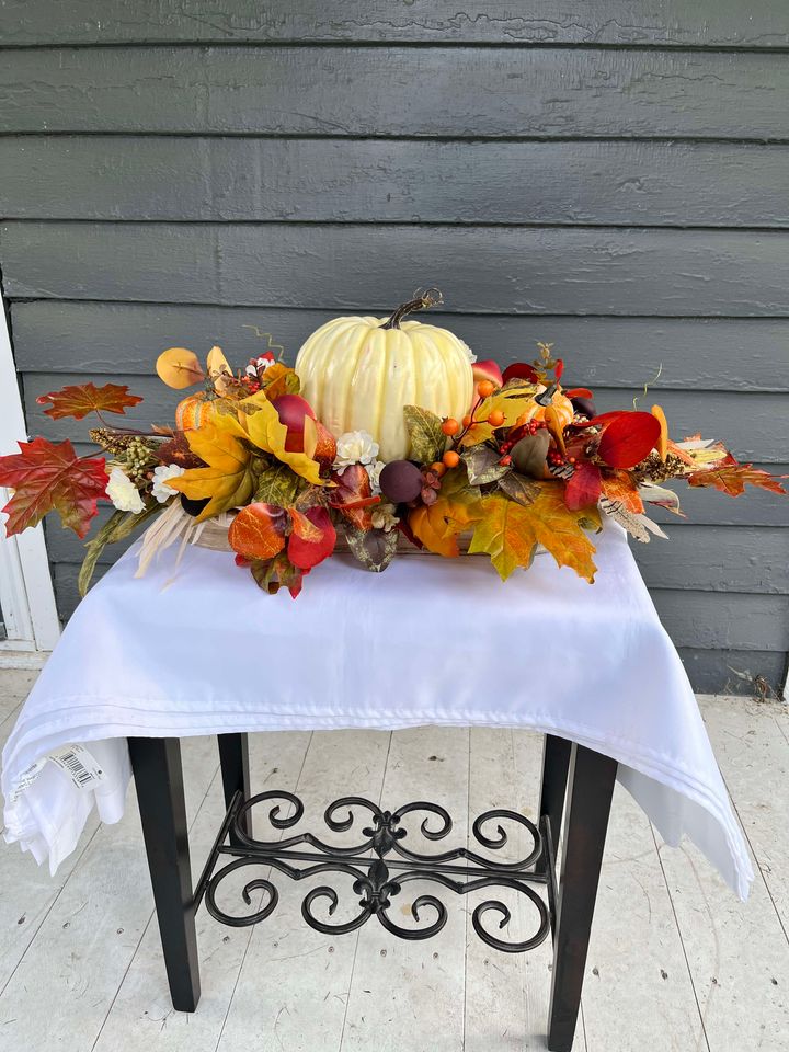 712-196-Fall pumpkin table centerpiece(86)