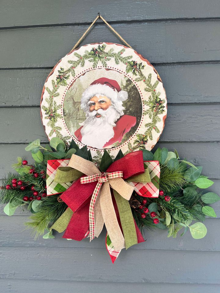 712-201-Rustic Santa door hanger(70)