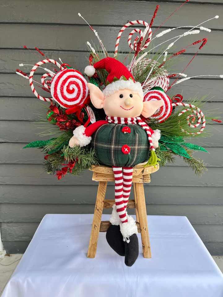 712-208-Large elf centerpiece(100)