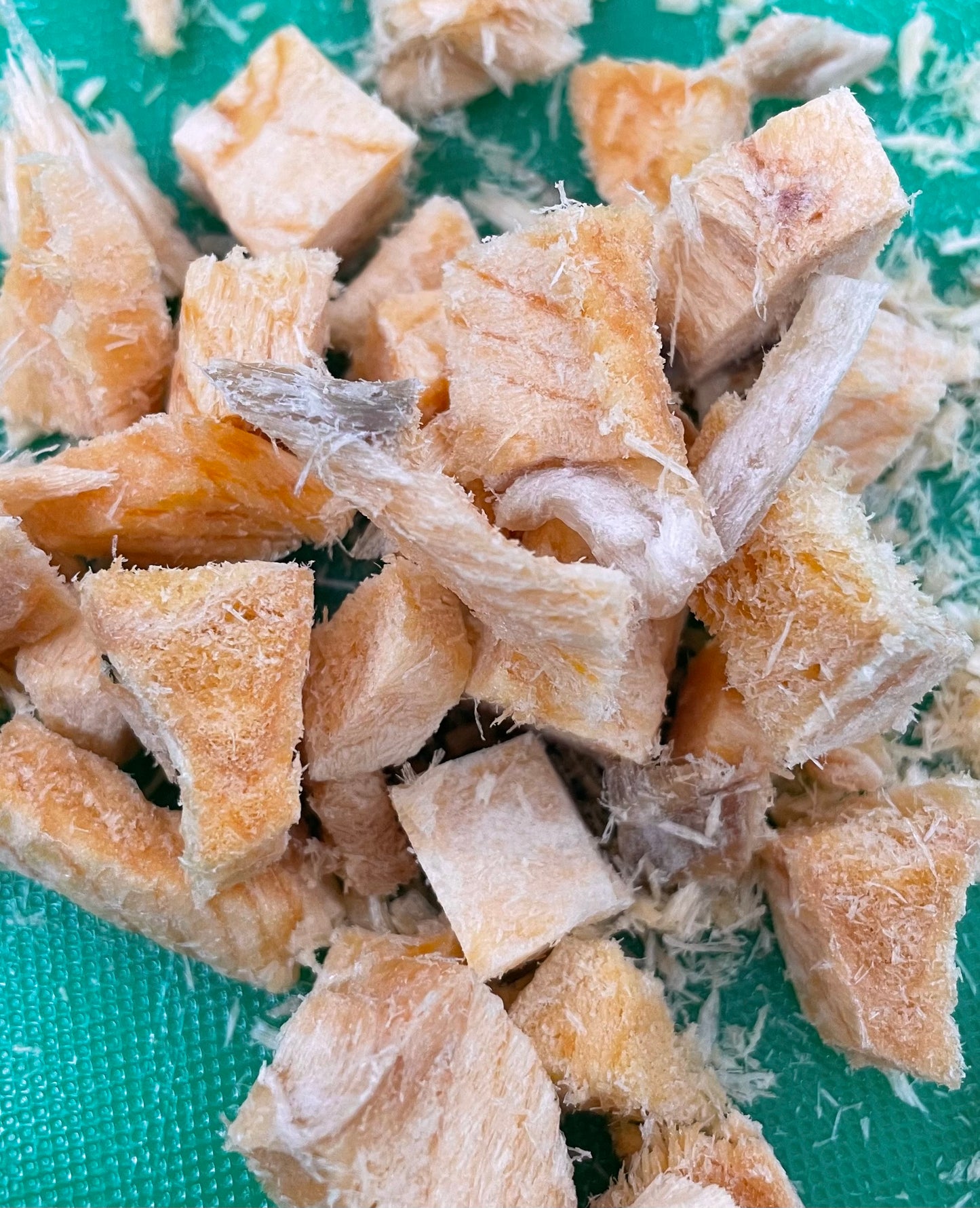 1045146-Freeze Dried Salmon Treats(8)