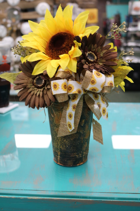 303-386-Metal Bucket Sunflower Daisy(14.99)