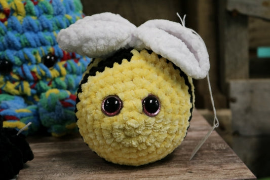 Crotchet Bumble Bee