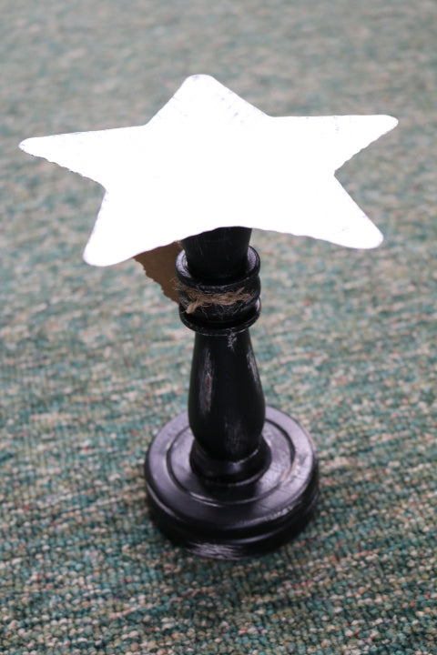 303-228-Blk & Wht Star Candlestick Riser(12.99)